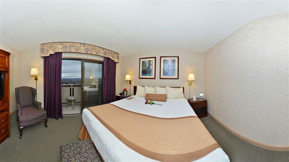 Holiday Inn Wilkes Barre - East Mountain By Ihg Екстериор снимка