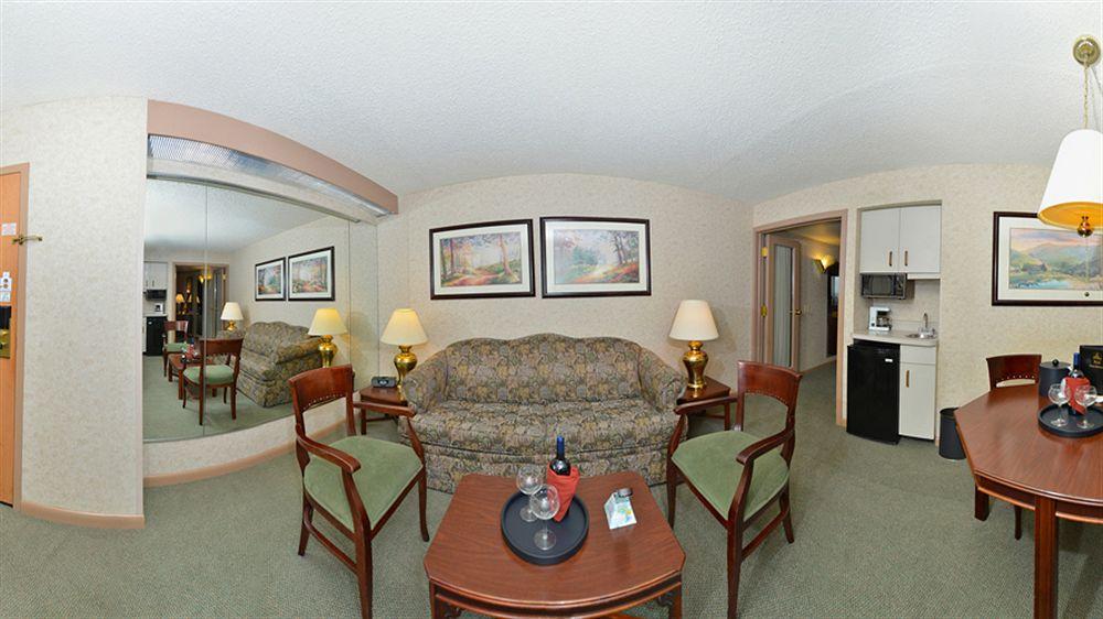 Holiday Inn Wilkes Barre - East Mountain, An Ihg Hotel Екстериор снимка